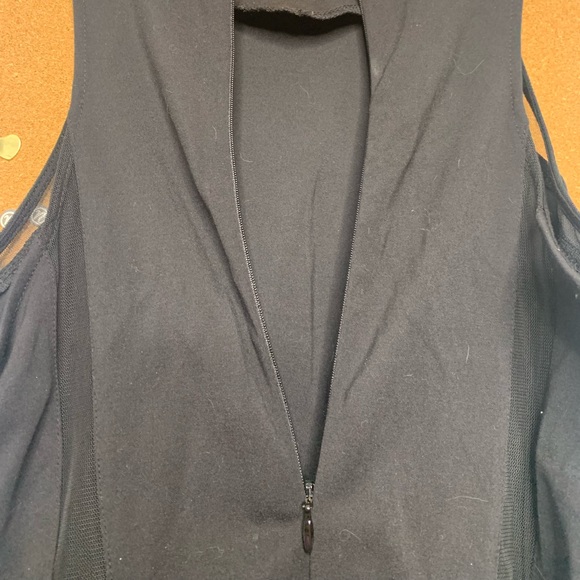 BB Dakota Little Black Dress with mesh detail - size large - Picture 4 of 9